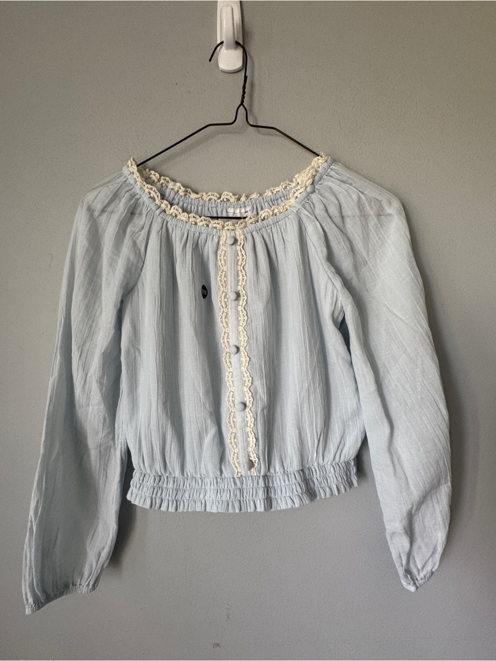 abercrombie kids Light Blue Long Sleeve Peasant Top with Cream Lace